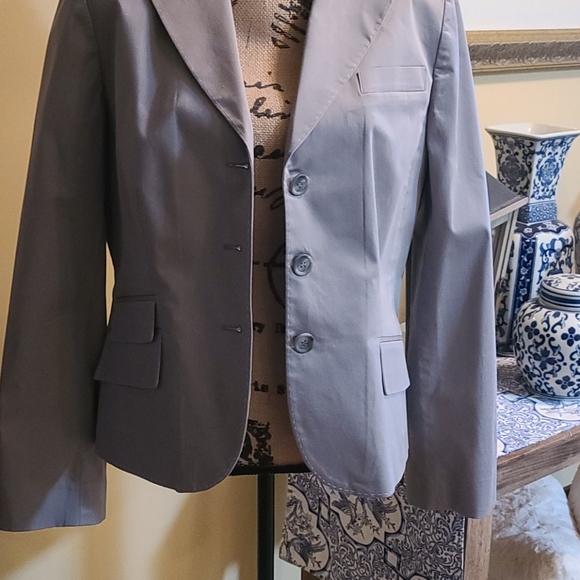 Blazer - Picture 2 of 3